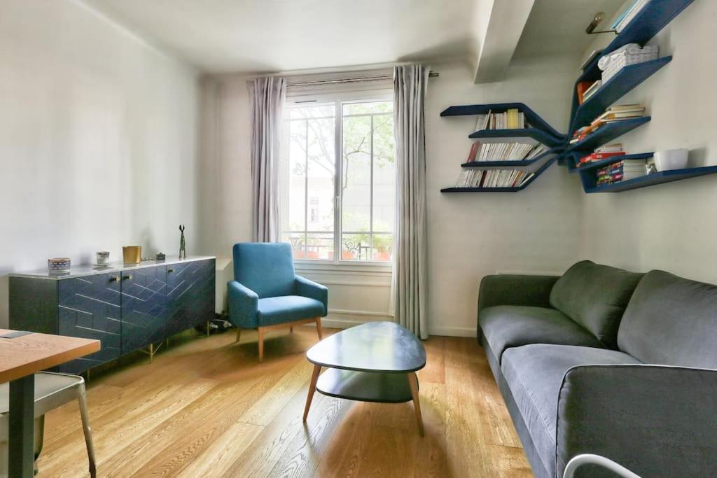 Chic Buttes Chaumont Apartment Paris